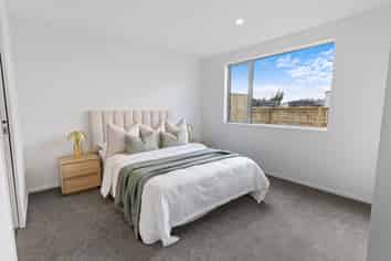 10 Jacks Landing Drive, Hamilton Lake