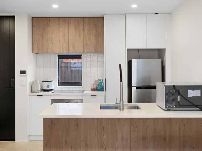 2/24 Devonport Lane, Saint Albans