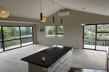 168 Scenic Drive, Titirangi