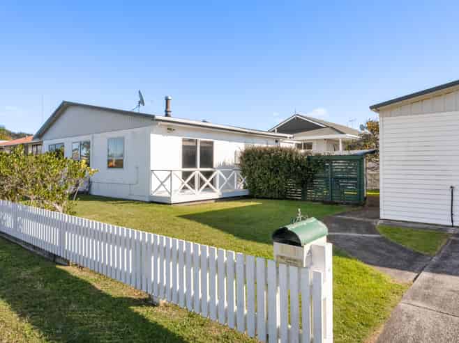 101 Mark Street, Whangamata