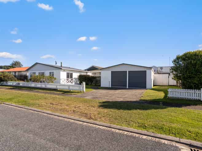 101 Mark Street, Whangamata