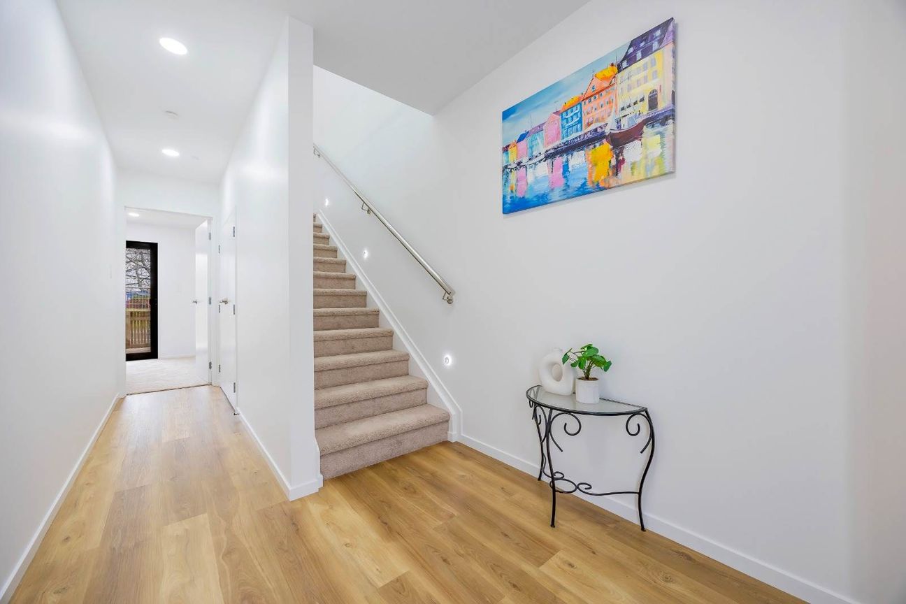 Sharply Priced & Ready to Sell – Don't Miss Out! – pohled 2