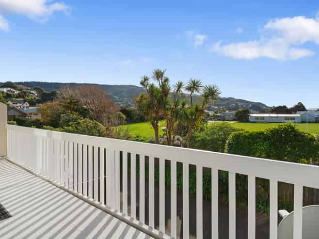 2/9 Tawa Street, Tawa
