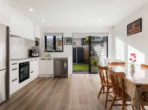 8/5 Dublin Street, Pukekohe