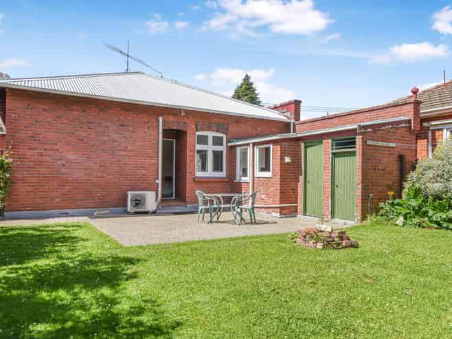 1 Crown Street, NORTH EAST VALLEY