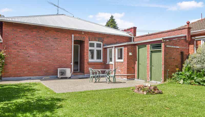 1 Crown Street, NORTH EAST VALLEY