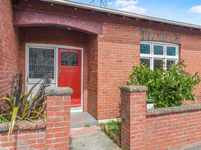 1 Crown Street, NORTH EAST VALLEY