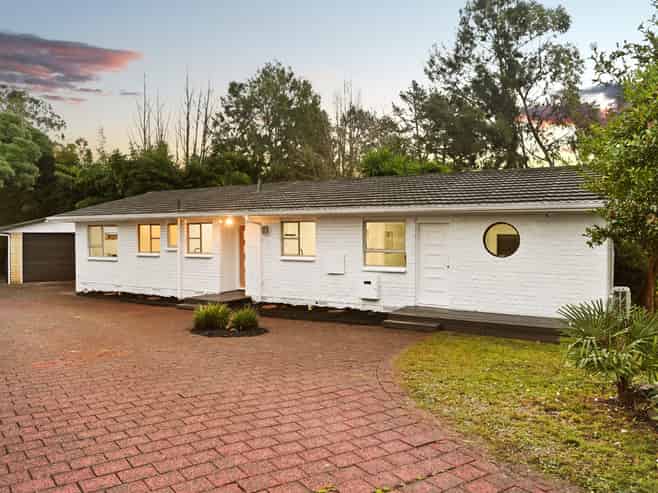 20 Splitt Avenue, Glenview