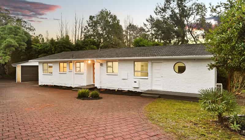 20 Splitt Avenue, Glenview