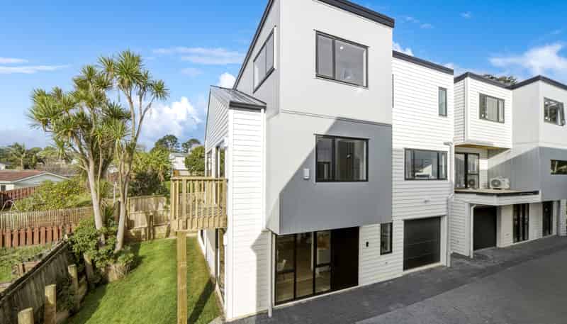10 Tusac Place, Totara Vale
