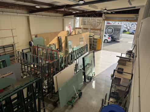 Dual access, light-filled warehouse