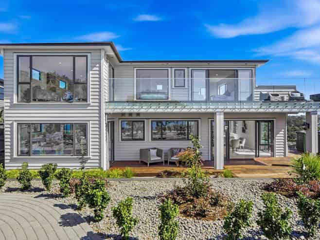 55 Hawaiian Parade, Arkles Bay