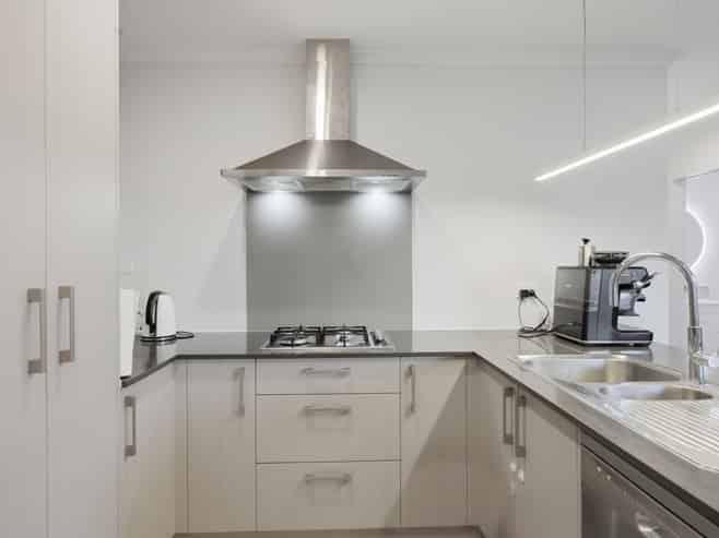 16 Harore Road, Takanini