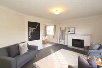 146 Edinburgh Crescent, Waikiwi