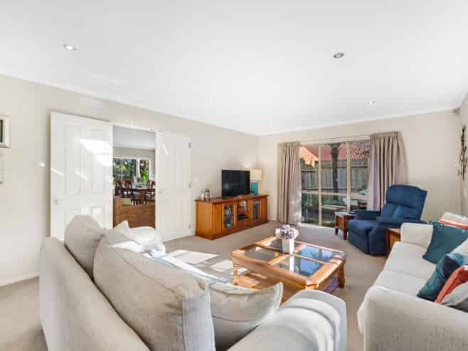 2/9 Belgate Place, Somerville