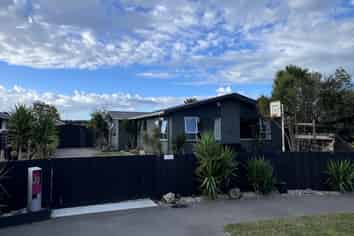 22 Four Elms Place, Parklands