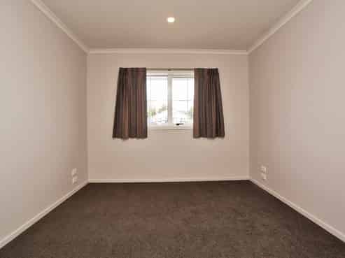 30 Queens Park Crescent, Frankton