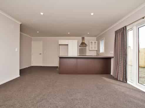 30 Queens Park Crescent, Frankton