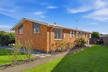 33 Severn Street, Mosgiel