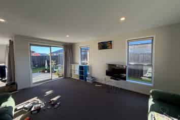 79 Sunline Avenue, Lincoln