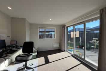 79 Sunline Avenue, Lincoln