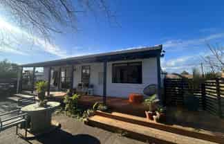 34 Kiharoa Street, Otaki Beach