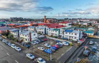 26 car parks on Esk St