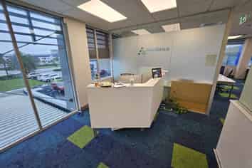 Standalone Airport Oaks opportunity