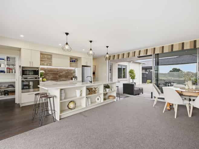 71 Palm Springs Boulevard, Papamoa