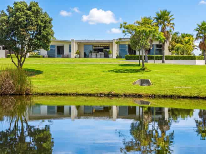71 Palm Springs Boulevard, Papamoa