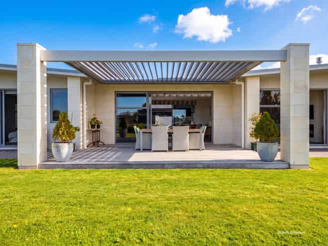 71 Palm Springs Boulevard, Papamoa