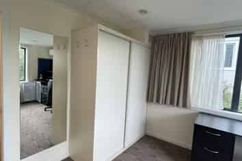 Room A /5B Queen Street, North Dunedin