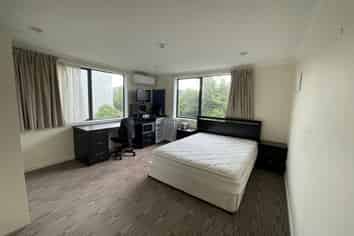 Room A /5B Queen Street, North Dunedin