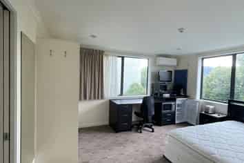 Room A /5B Queen Street, North Dunedin