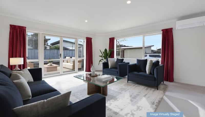 53c Lord Auckland Road, Wakefield