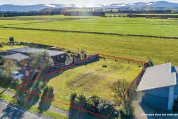 1822 Cust Road, Cust
