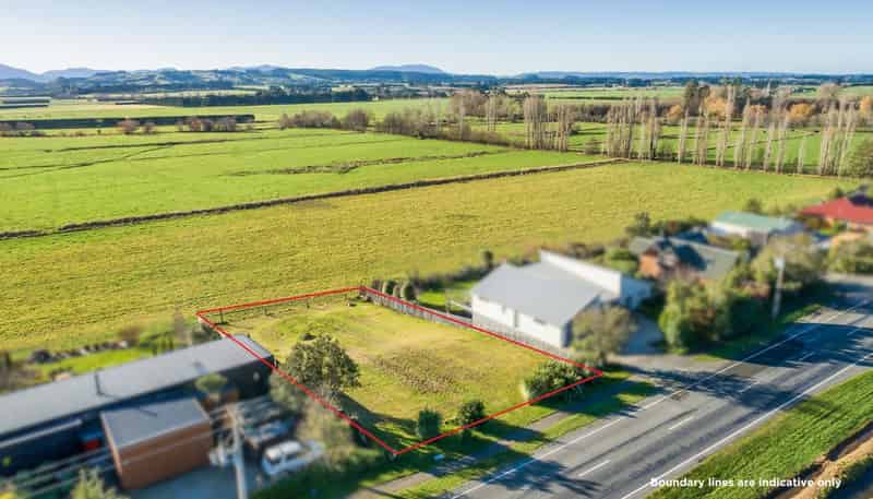 1822 Cust Road, Cust
