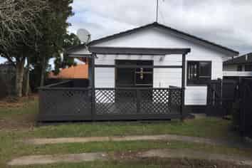 2/20 Burundi Avenue, Clendon Park