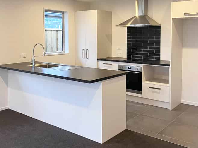 48 Kawari Drive, Pegasus
