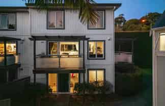 8/33 School Road, Kingsland