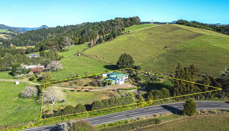 2787A Tapu-Coroglen Road, Coroglen