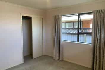 8 Hammond Street, Bulls