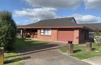 8 Hammond Street, Bulls