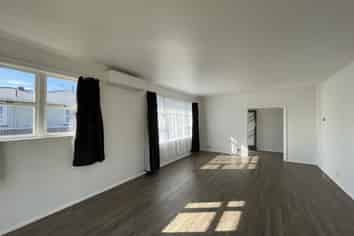 Manawatu / Whanganui - Address withheld