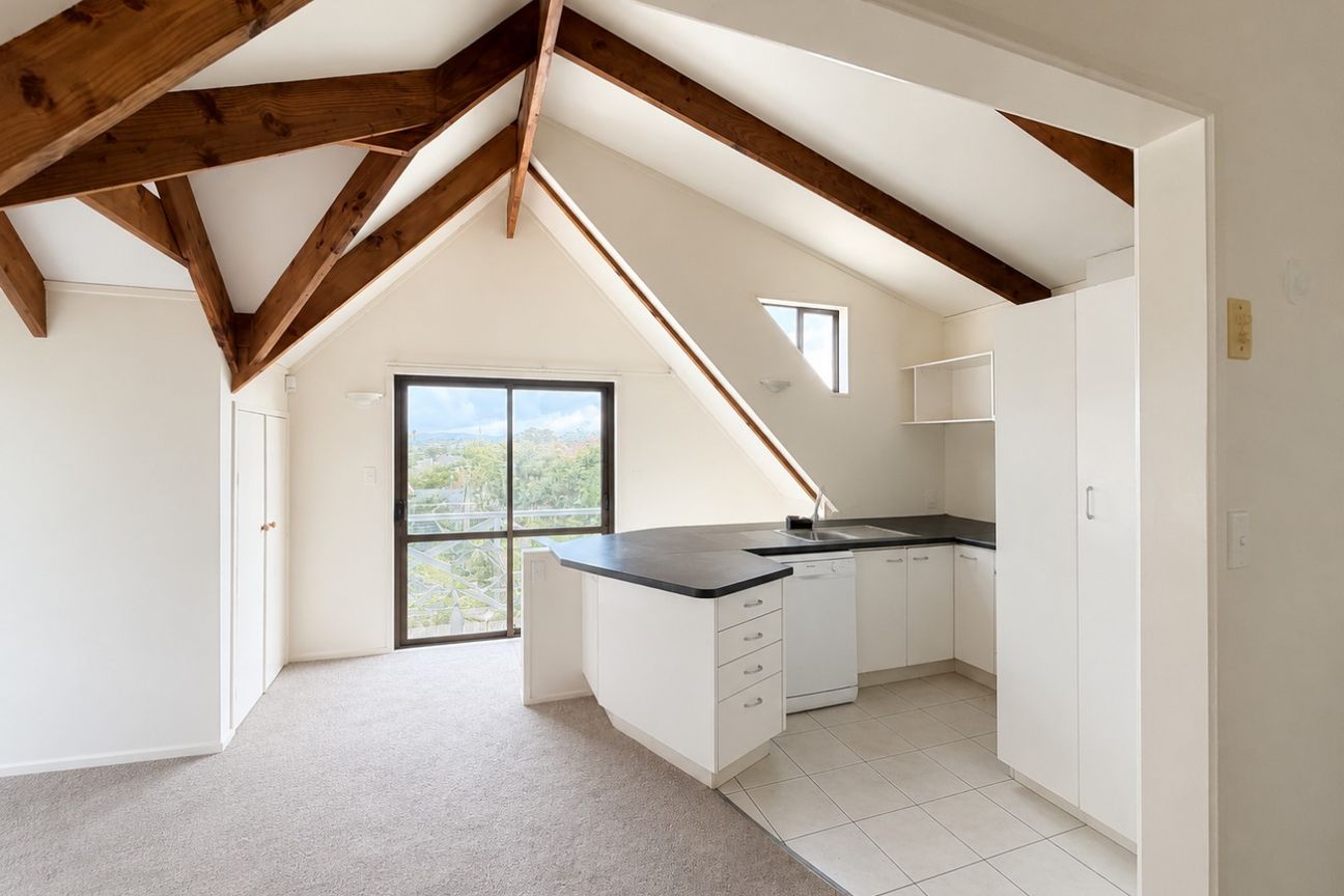Charming 3-Bedroom Family Home in Sought-After Blockhouse Bay - Visning 2