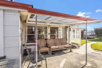 18 Shelswell Street, Westport