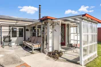 18 Shelswell Street, Westport