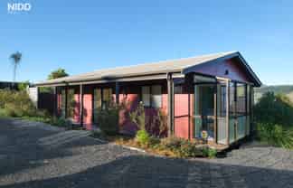 52 Kauri Street, Ravensbourne