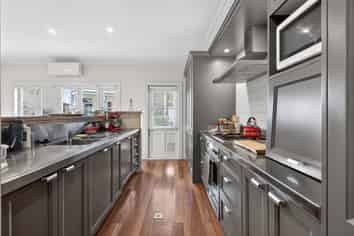    Q/1 George Street, Newmarket