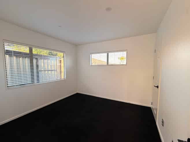 28a Ballymore Drive, Albany